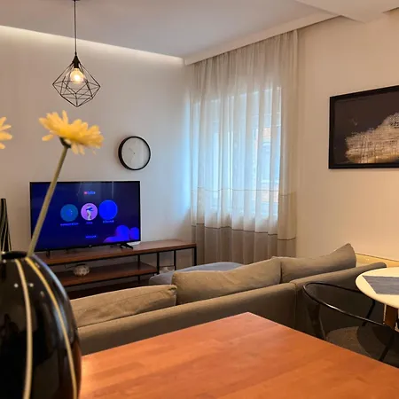 Whispering Aura 公寓