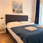 Whispering Aura - Centre Apartament *